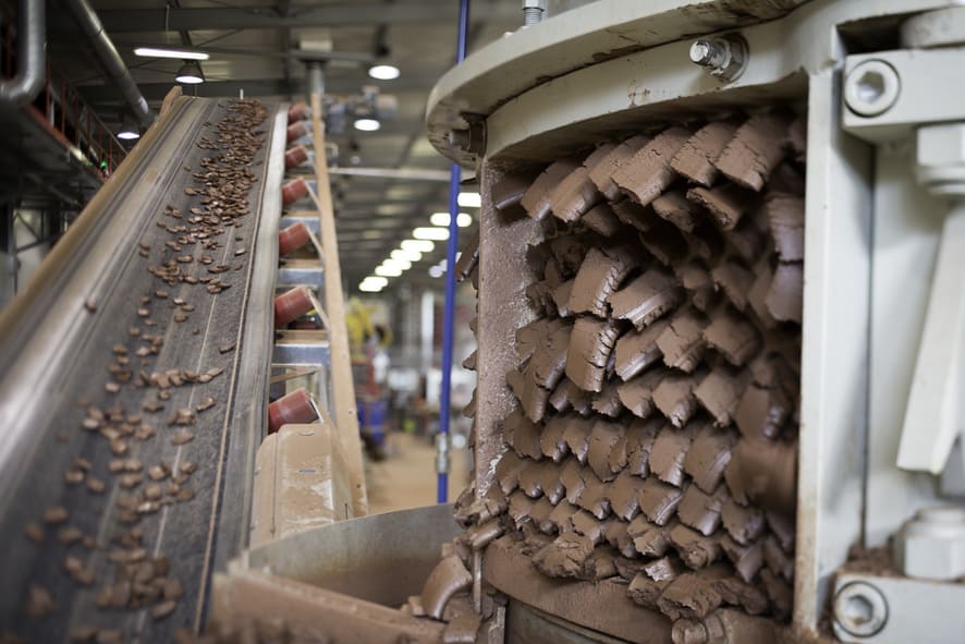 Picture 1 Raw material preparation and shaping